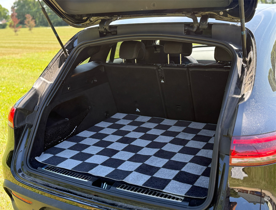 Large Check Cut-to-Size Rug - Image 5